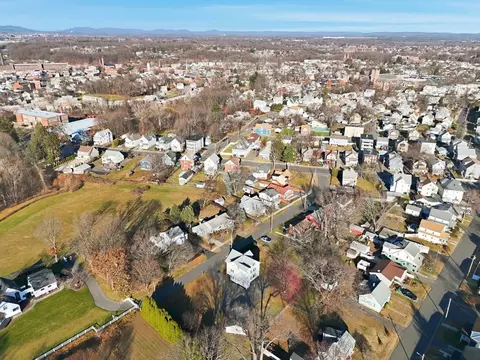 37 Kennedy St, Chicopee, MA 01013 photo 41