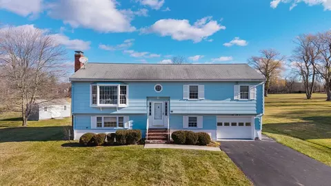 321 Old Marsh Hill Rd, Dracut, MA 01826