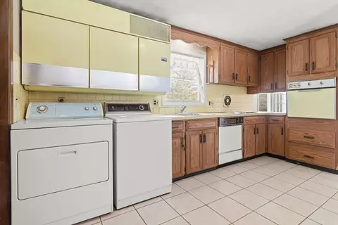 42 Coolidge Rd, Danvers, MA 01923 photo 14