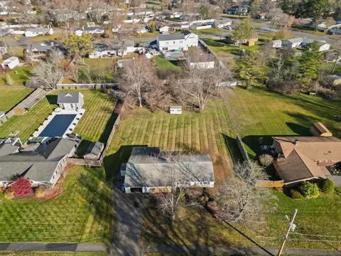 42 Coolidge Rd, Danvers, MA 01923 photo 4