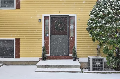25 Shea #8, Dracut, MA 01826