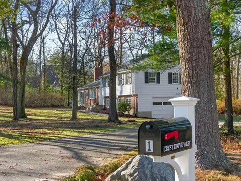 Exterior - 1 Crest Dr W, Dover, MA 02030 photo 3 of 9