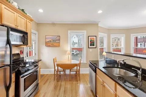 561 Broadway #C1, Somerville, MA 02145 photo 14