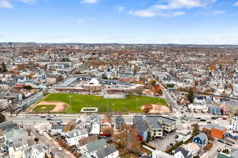 561 Broadway #C1, Somerville, MA 02145 photo 9