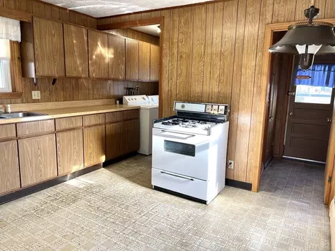 87 Hermon St, Winthrop, MA 02152 photo 6