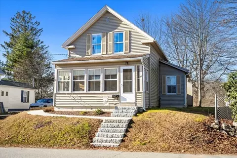 39 Forest St, North Brookfield, MA 01535
