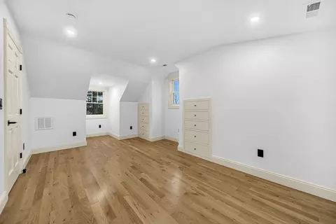 25 Shaw Rd, Wellesley, MA 02481 photo 21