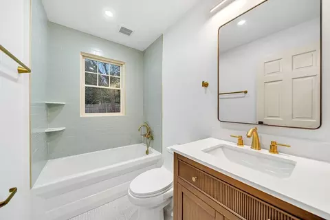 25 Shaw Rd, Wellesley, MA 02481 photo 17