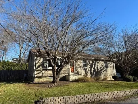 56 Dana St, New Bedford, MA 02745