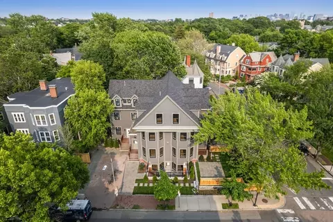 72 Oxford St #72, Cambridge, MA 02138