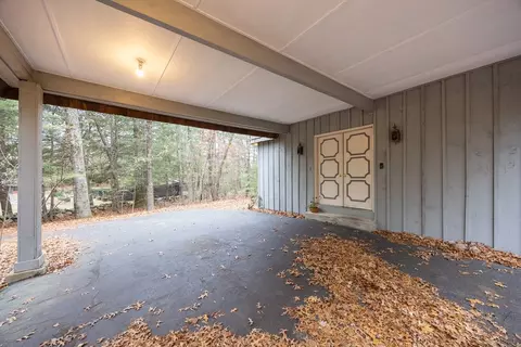 90 Blueberry Ln, Westwood, MA 02090