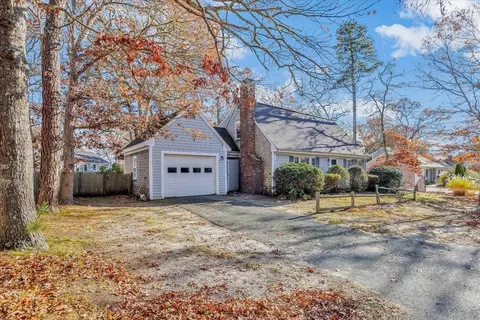 360 Airline Rd, Dennis, MA 02660