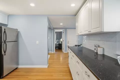 528 E 3rd St #2, Boston, MA 02127 photo 26