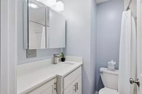 528 E 3rd St #2, Boston, MA 02127 photo 8
