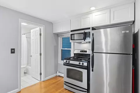 528 E 3rd St #2, Boston, MA 02127 photo 21