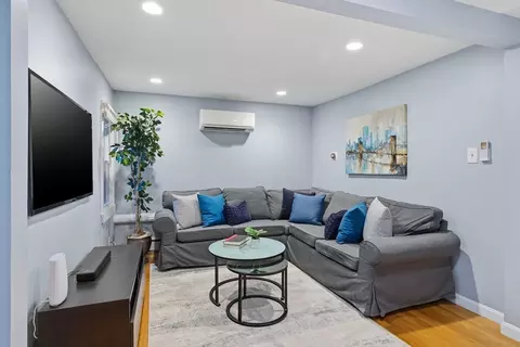 528 E 3rd St #2, Boston, MA 02127 photo 13