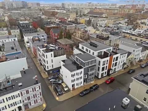 528 E 3rd St #2, Boston, MA 02127 photo 34