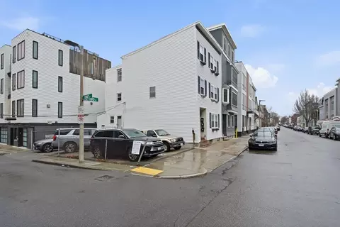 528 E 3rd St #2, Boston, MA 02127 photo 33