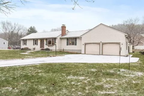 27 Lancaster Rd, Shirley, MA 01464