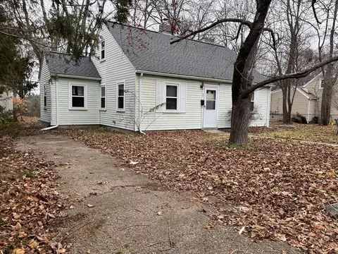 32 Doty Dr, Stoughton, MA 02072