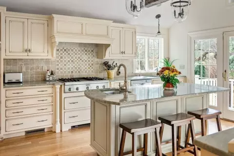 121 Cherry Brook Rd, Weston, MA 02493 photo 10