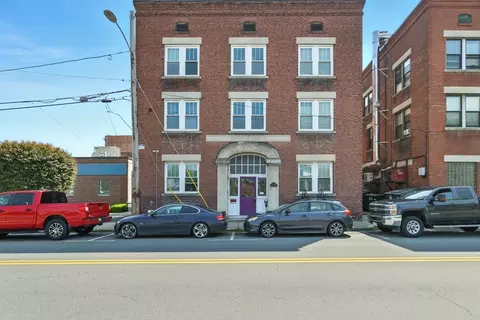 11 Conway St, Greenfield, MA 01301