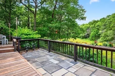 Exterior - 20 Mutiny Way, Mashpee, MA 02649 photo 2 of 6