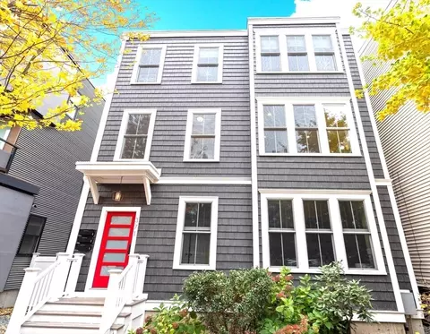 371 Maverick St #2, Boston, MA 02128