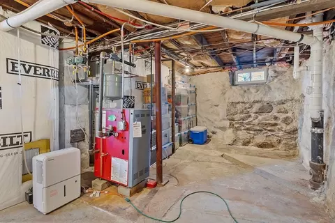 49 E Mountain St, Worcester, MA 01606 photo 34