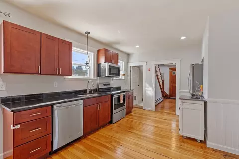 49 E Mountain St, Worcester, MA 01606 photo 11