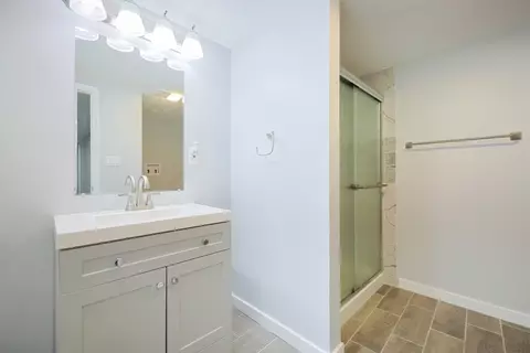 Bath - 126 Harvard Ave, Athol, MA 01331 photo 3 of 4