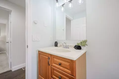 Bath - 126 Harvard Ave, Athol, MA 01331 photo 2 of 4