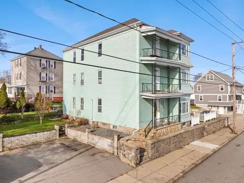 1553 Rodman St, Fall River, MA 02721