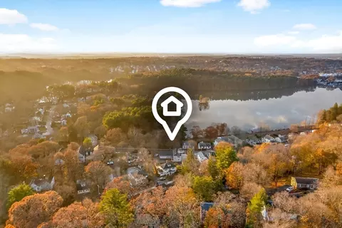 762 Main St, Wakefield, MA 01880
