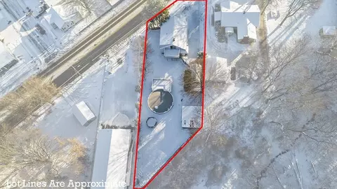 861 Grattan St, Chicopee, MA 01020 photo 3
