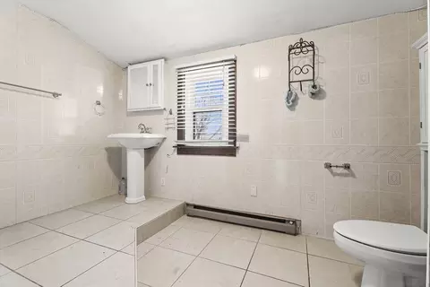 861 Grattan St, Chicopee, MA 01020 photo 24