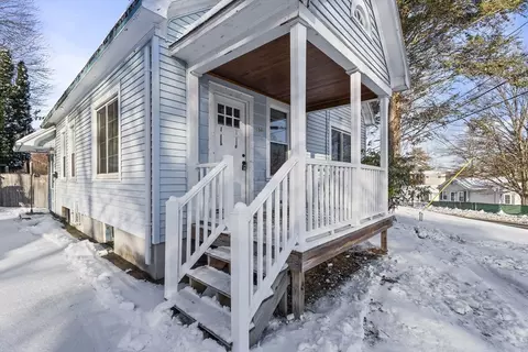 861 Grattan St, Chicopee, MA 01020 photo 5
