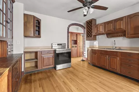 861 Grattan St, Chicopee, MA 01020 photo 12