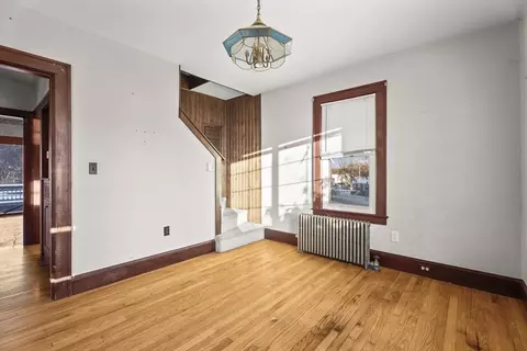 861 Grattan St, Chicopee, MA 01020 photo 9