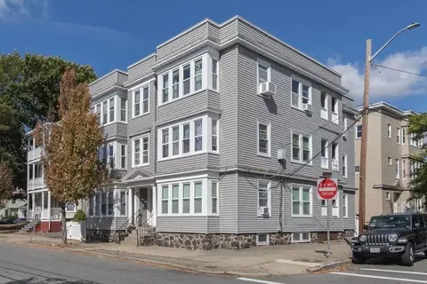 121 Johnson St #3L, Lynn, MA 01902