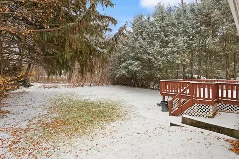 Exterior - 21 Healy Rd, Worcester, MA 01603 photo 8 of 8