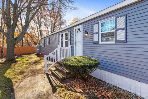 251 Newbury St #23, Peabody, MA 01960