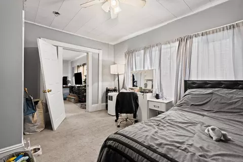 Bedroom - 196 Washington St, Gloucester, MA 01930 photo 4 of 6