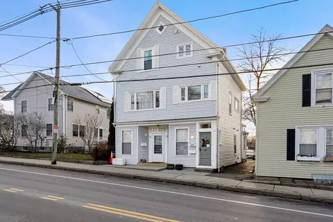 Exterior - 196 Washington St, Gloucester, MA 01930 photo 2 of 6
