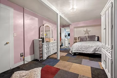Bedroom - 196 Washington St, Gloucester, MA 01930 photo 2 of 6