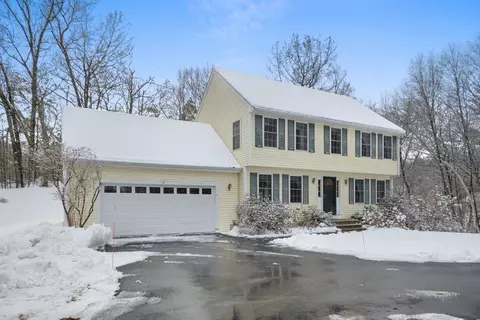 11 Old Hickory Rd, Tyngsborough, MA 01879