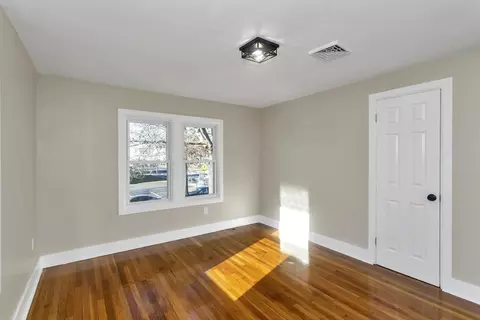 Bedroom - 3 Norfolk St, Springfield, MA 01109 photo 6 of 9