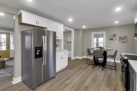 Kitchen - 3 Norfolk St, Springfield, MA 01109 photo 3 of 4