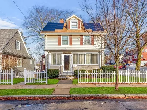 148 Beech Ave, Melrose, MA 02176