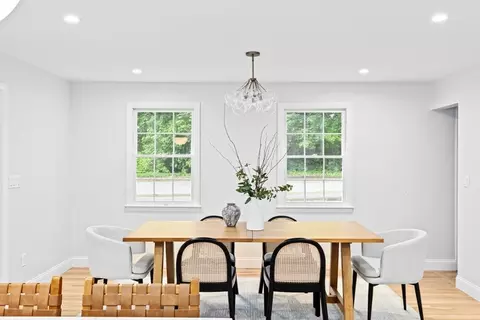 Dining - 14 Spring St, Hingham, MA 02043 photo 4 of 4